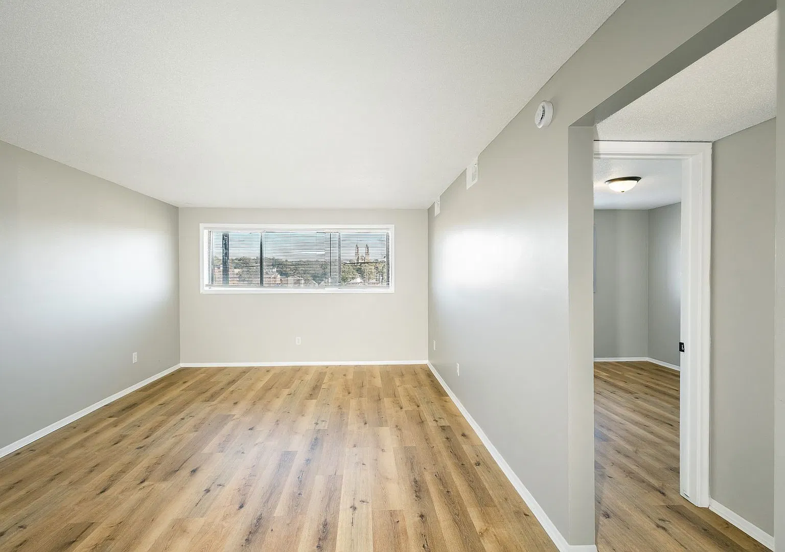 46th Street Apartments — Photo 1