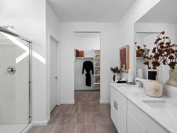Primary Bathroom in the Leslie Floorplan modeled at Allure Vista