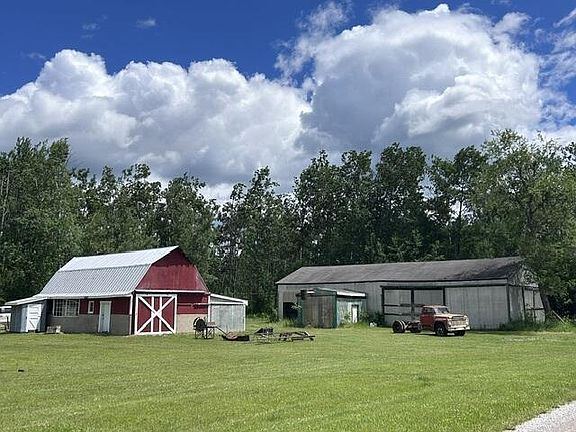 4th image of 15850 Macdonald Rd