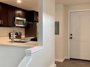 10324 NE 186th St APT 1, Bothell, WA 98011