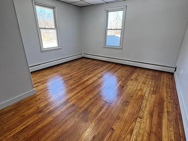 2565 Easton Tpke — Photo 6