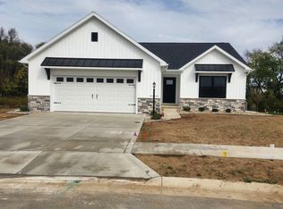 2554 Timberstone Dr E, Elkhart, IN 46514