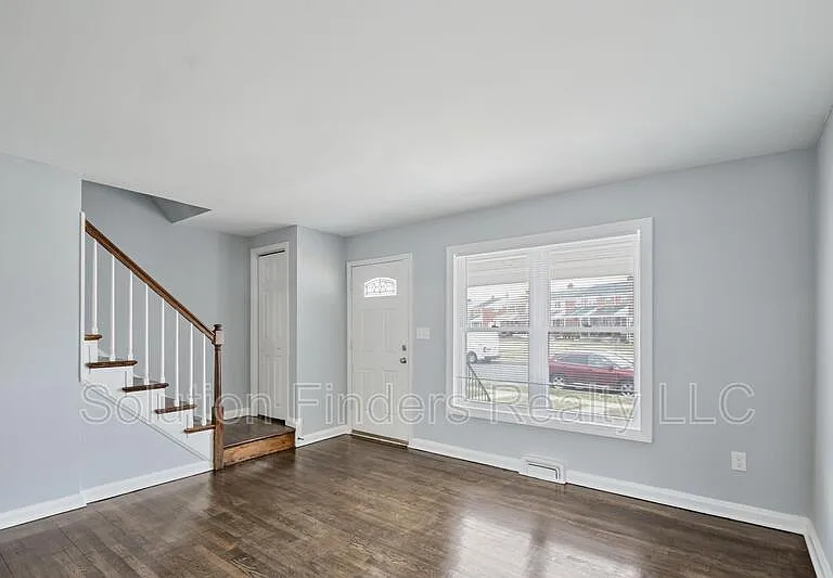 3314 Wallford Dr — Photo 4