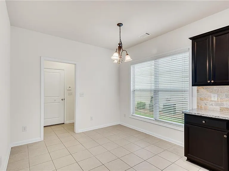 4920 Breezewood Cir — Photo 13