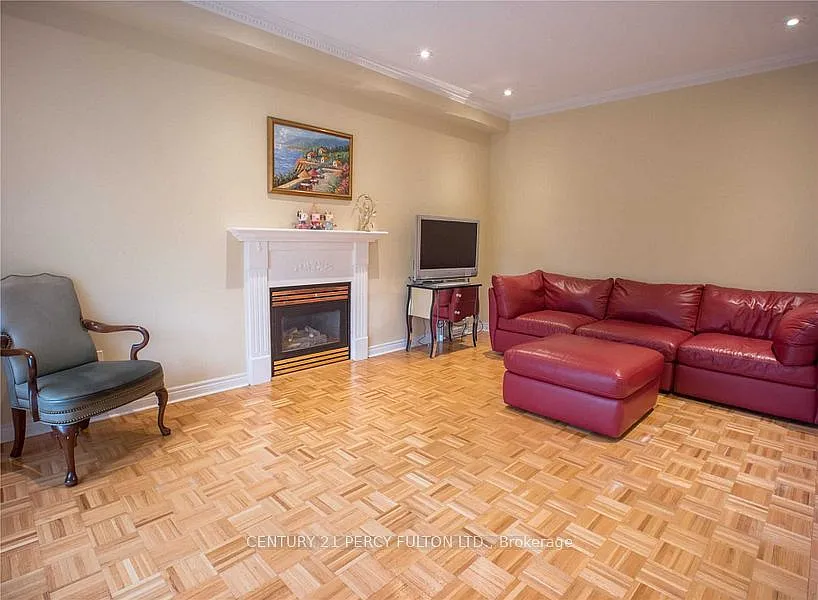 5 bed, $5,400 — Photo 4