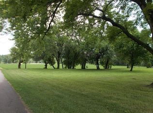 Dixon Path, South Sioux City, NE 68776