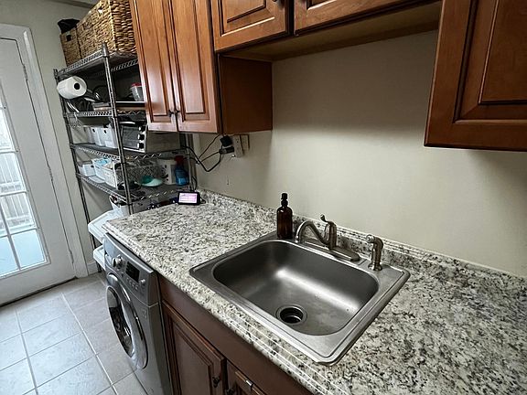 2nd image of 104 N George Mason Dr