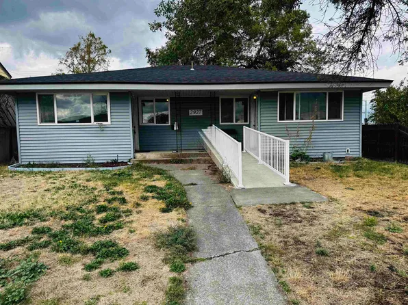 2927 E Hoffman Ave, Spokane, WA 99207