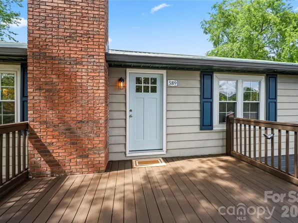 589 Sand Hill Rd, Asheville, NC 28806