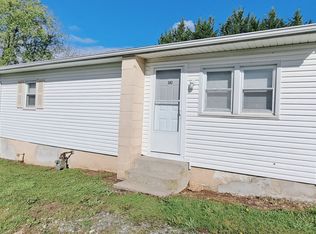 390-392 W Cherry Lane, Dallastown, PA 17313