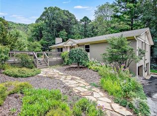19 Mountainbrook Rd, Asheville, NC 28805
