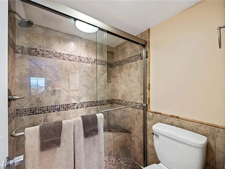 3443 Gulf Shore Blvd N #808 — Photo 20