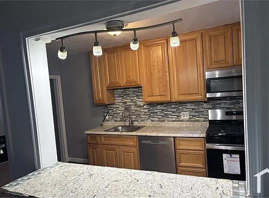 1172 Newfield Rd
