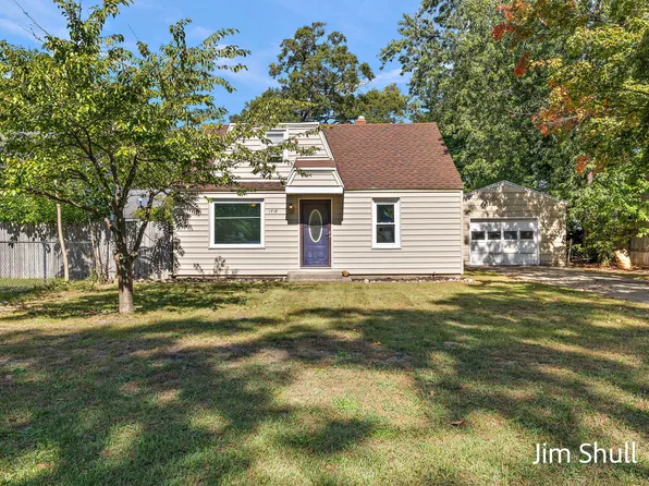 1718 Langeland Ave, Muskegon, MI 49442