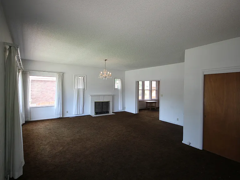 417 E 100 N — Photo 3