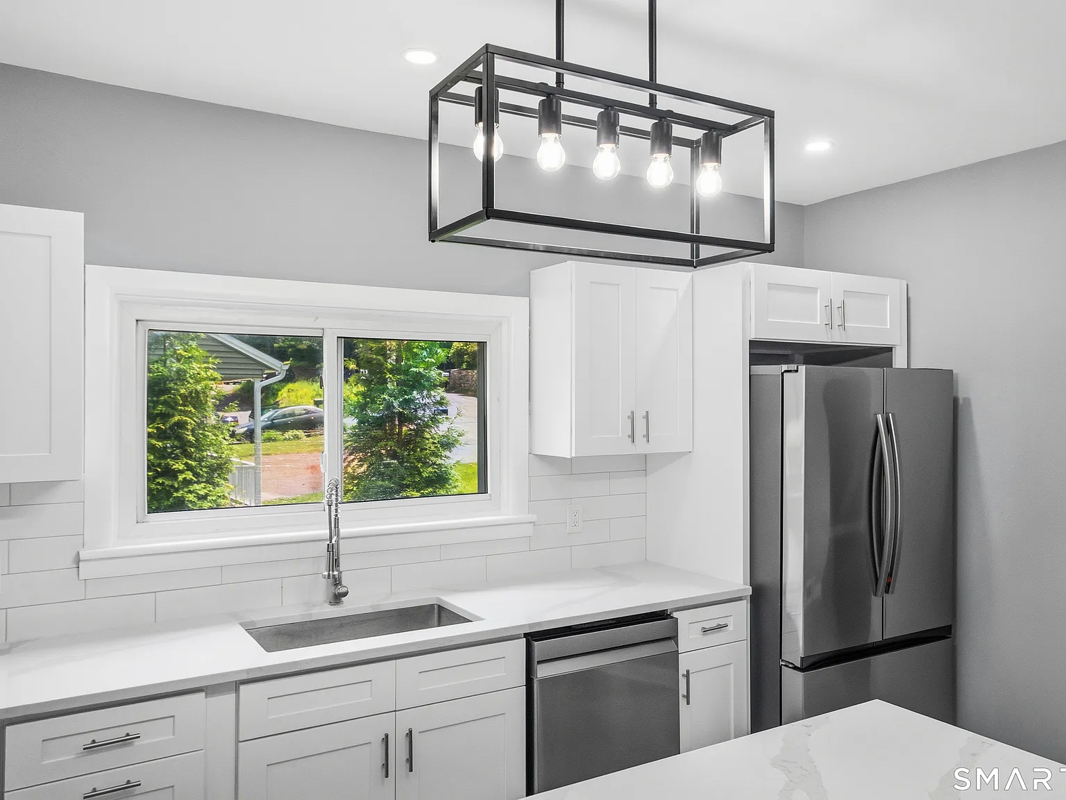 4 bed, 3.0 bath, 2603 sqft, $4,000 — Photo 4