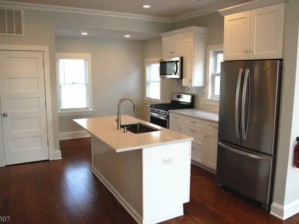 49 Park Ave, Summit, NJ 07901