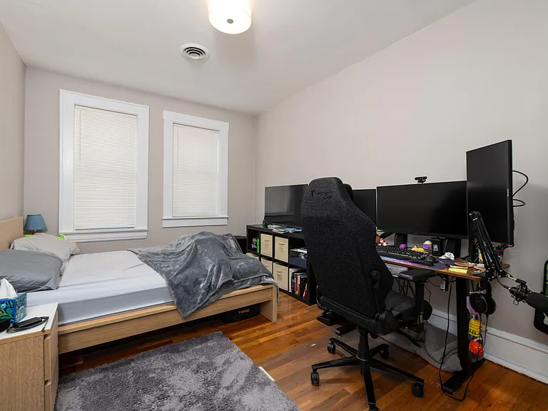 723 Westgate Ave — Photo 17