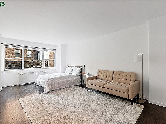 4th image of 101 W 12th St APT 3D