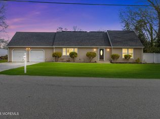 353 Constitution Dr, Forked River, NJ 08731