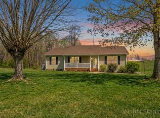 152 Creeksview Ln, Cascade, VA 24069