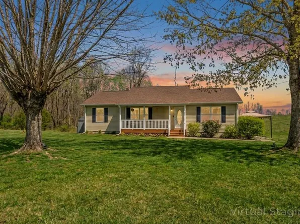 152 Creeksview Ln, Cascade, VA 24069
