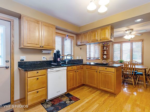 3rd image of 5108 W 105th Pl