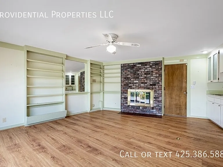 9530 NE 30th St — Photo 10