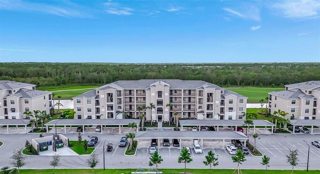 17902 Gawthrop Dr #401