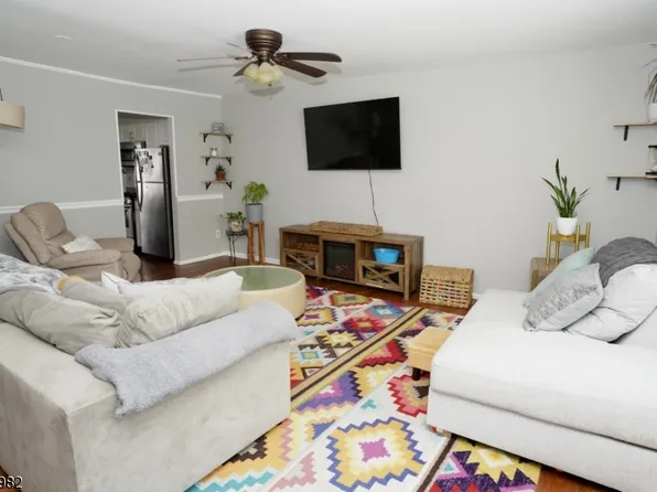 11 Quincy Circle Q-11, South Brunswick Twp., NJ 08810