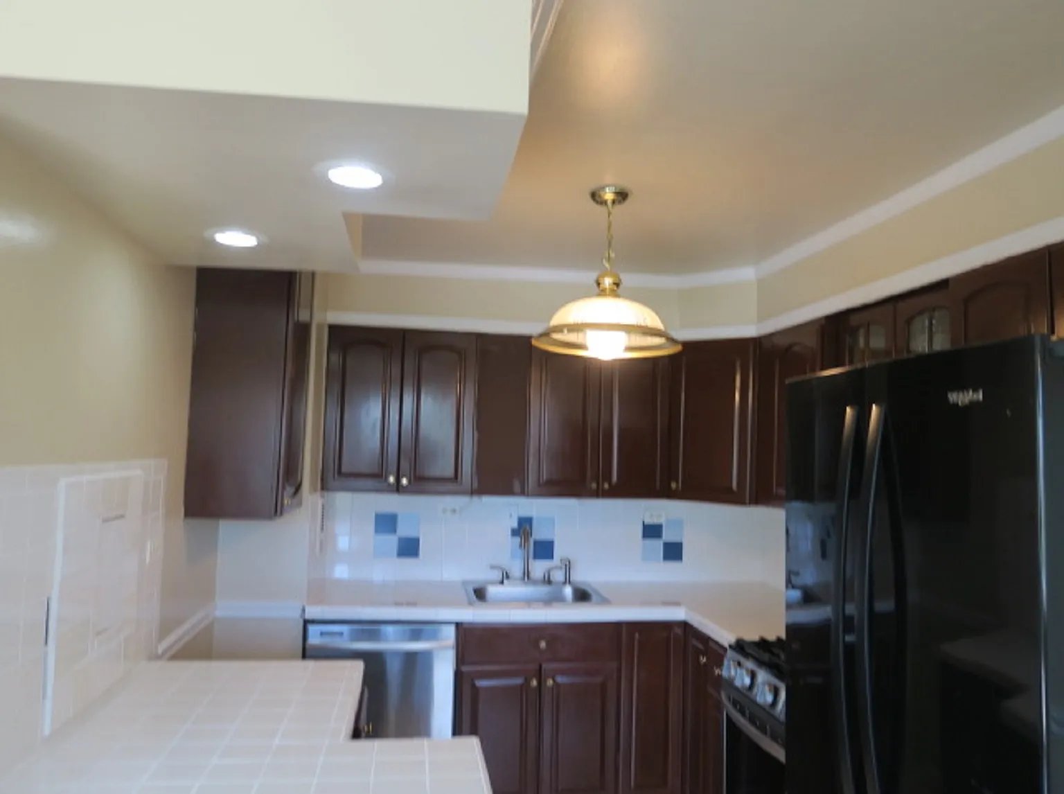 5801 Quantrell Ave — Photo 2