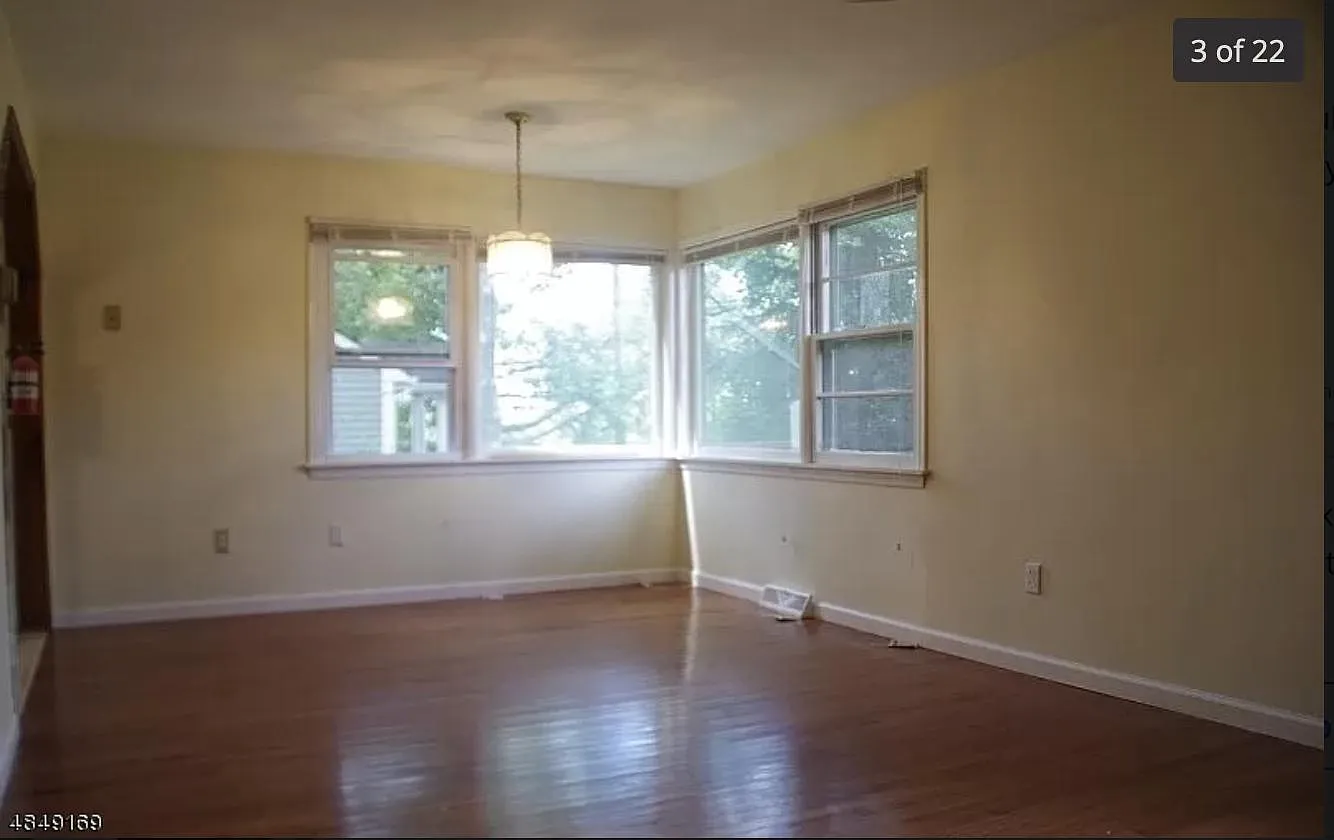 4 bed, 1652 sqft, $2,950 — Photo 2