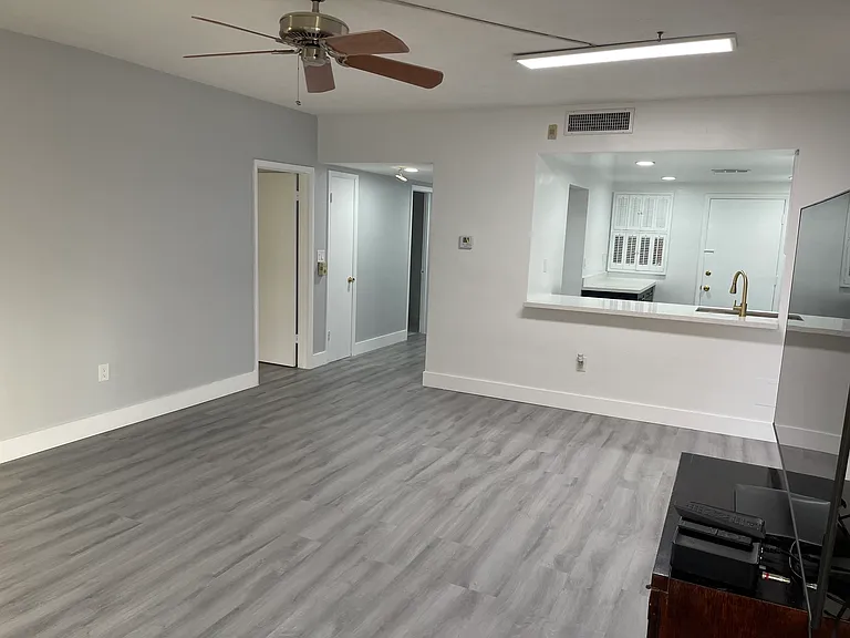 9175 SW 77th Ave #306 — Photo 13