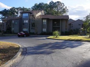906 Indian Wells Ct, Murrells Inlet, SC 29576
