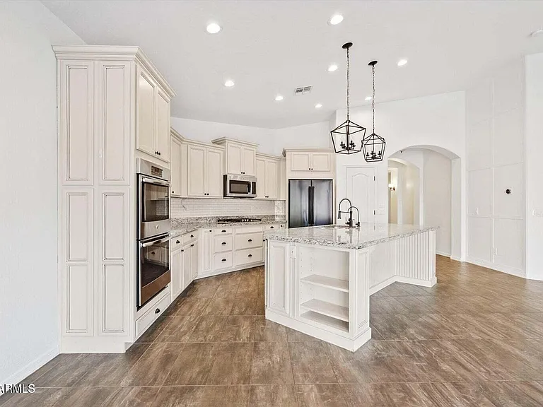 22218 E Cherrywood Dr — Photo 13