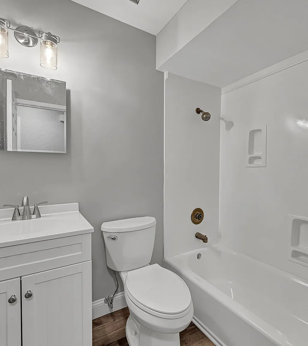 3 bed, 1865 sqft, $2,395 — Photo 2