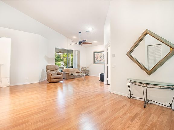 5th image of 6499 NW 80th Drive