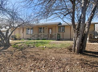 712 SW 1st St, Madras, OR 97741