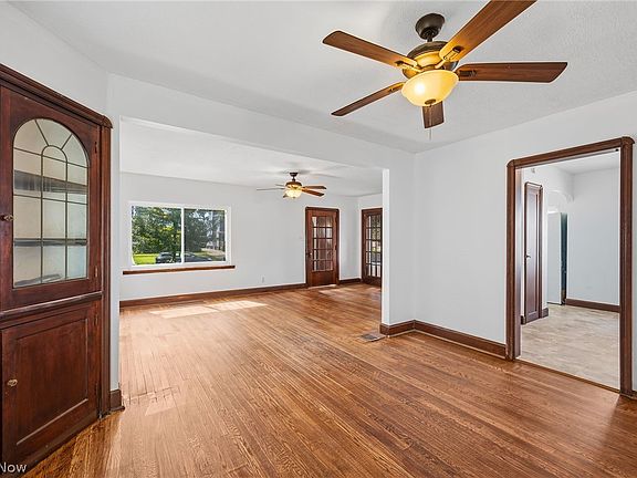 3rd image of 3755 Washington Park Blvd