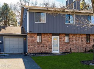 6 Pelican Rd #1000, Howell, NJ 07731