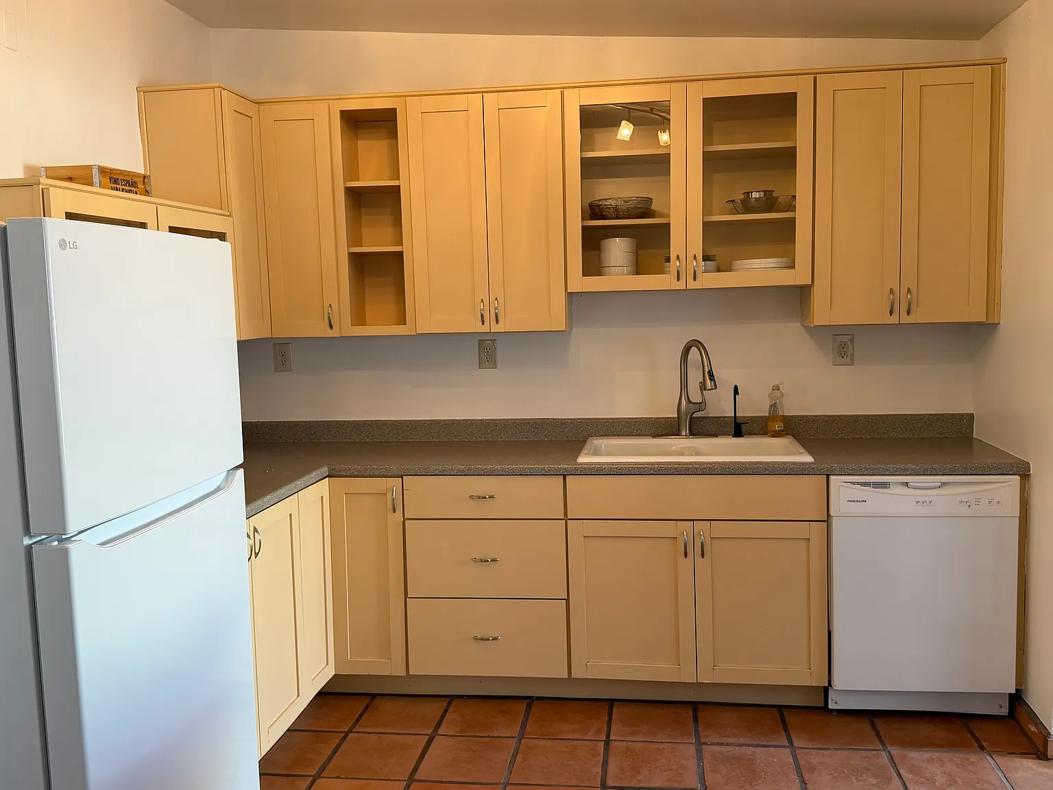 3 bed, 1538 sqft, $2,500 — Photo 3