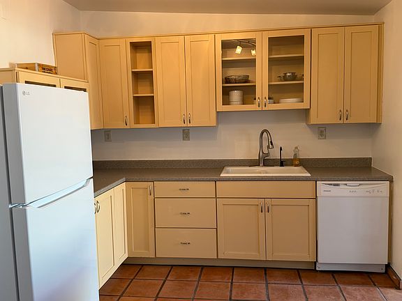 3rd image of 2825 E 21st St