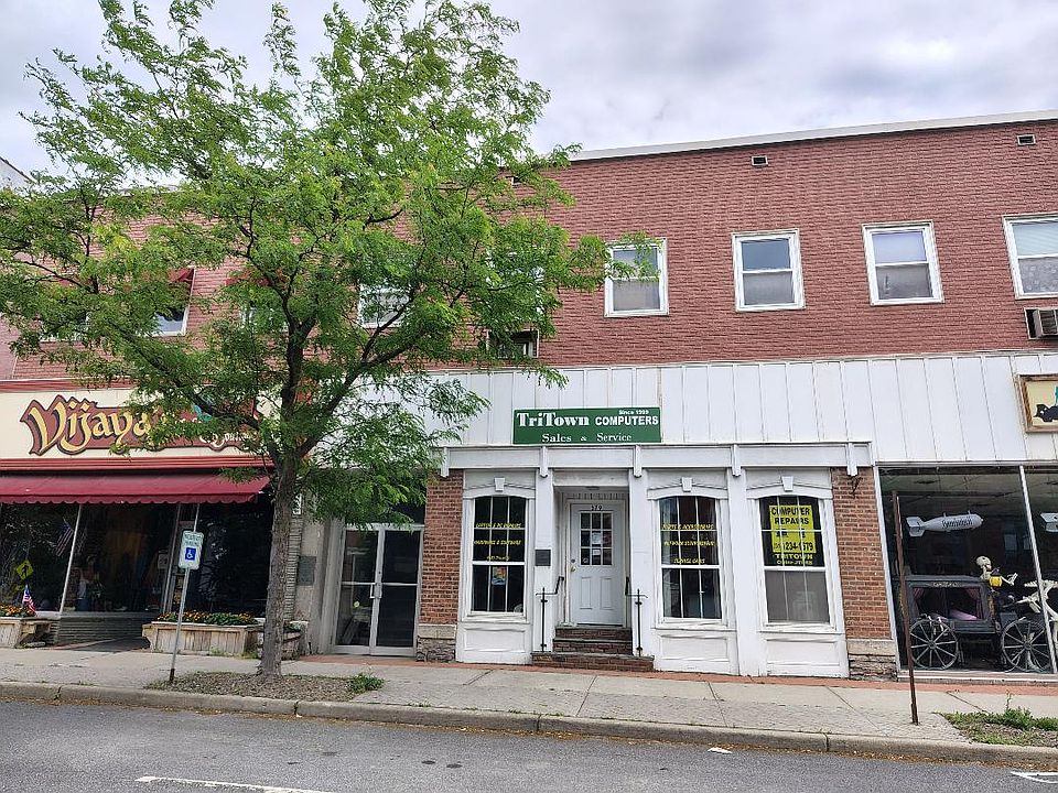1st image of 579 Main St #5