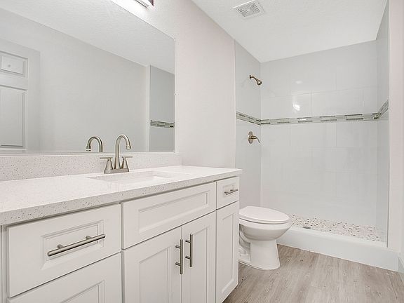 4th image of 1217 W 6th St