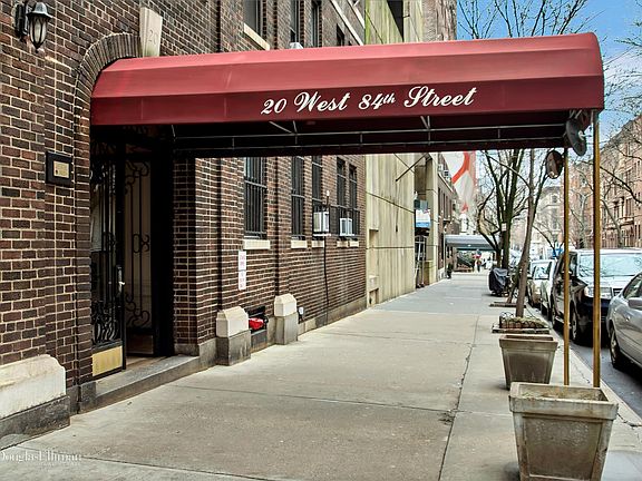 2nd image of 20 W 84th St APT Penthouse