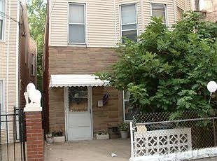 2nd image of 2359 Lyon Ave