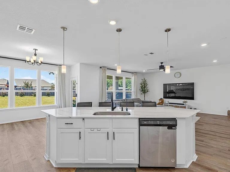 210 Texas Jack Dr — Photo 13