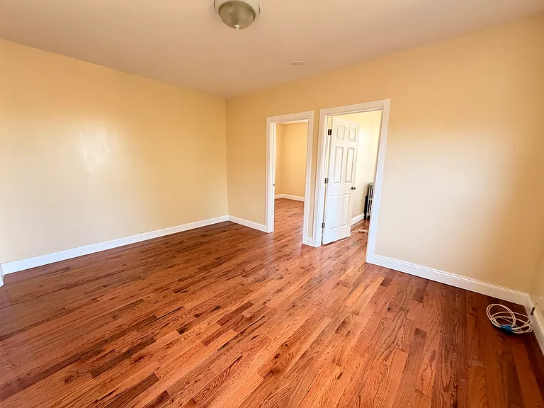 1965 Hobart Ave #2 — Photo 10