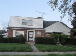 19537 Moross Rd, Grosse Pointe, MI 48224