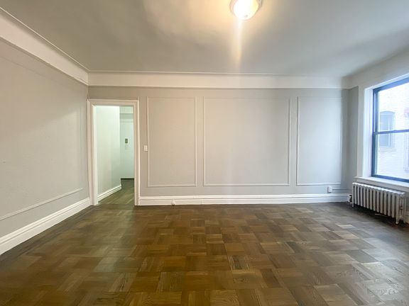 4th image of 28-31 34th St #34